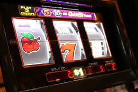 Antarmuka platform mahjong69 dengan berbagai kategori permainan kasino, arcade, dan olahraga